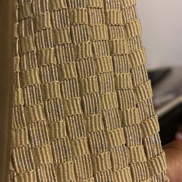 COMFORTVIEW shoes, beige color with flowers details, size 10.5, super cute - Picture 6 of 8